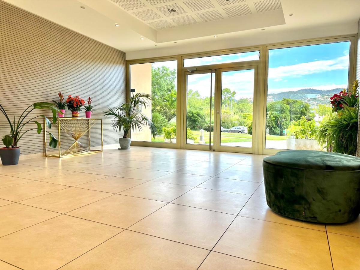 My Resid Appart Cannes Marina Vue Piscine 망들리유 라 나플 외부 사진